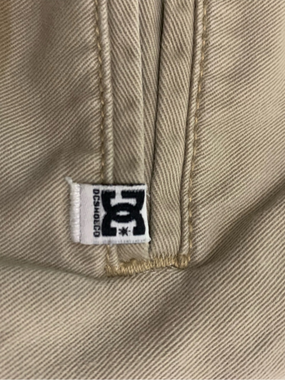 DC Men's Tan Chino Shorts - Classic Casual Fit - Picture 4 of 4